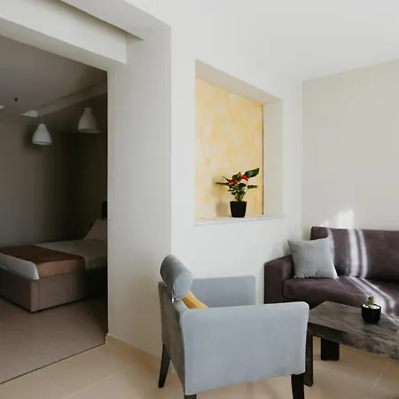 Miki 4* Durres