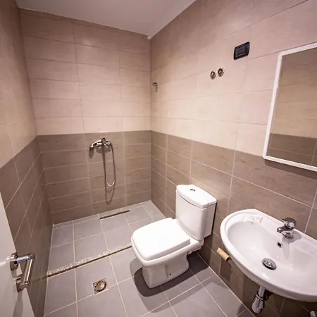 Miki Hotel 4*