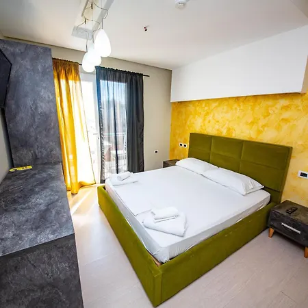 Miki 4* Durrës