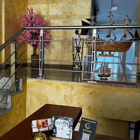 Hotel Miki